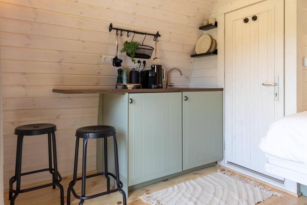 De Verpozing - Vakantiehuisjes Milsbeek ภายนอก รูปภาพ